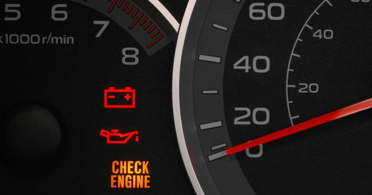 Does the Check Engine Light Come On For an Oil Change